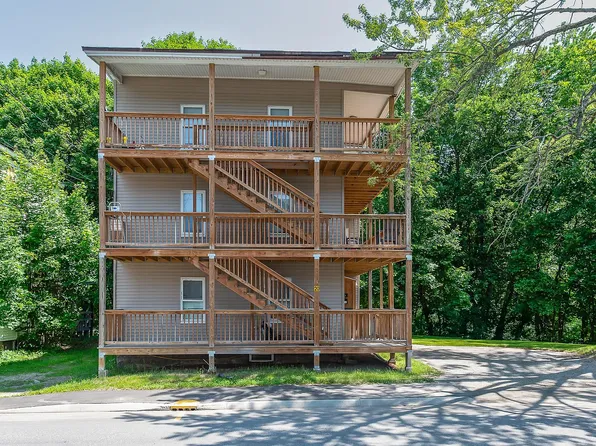 20 Falmouth St #4, Rumford, ME 04276