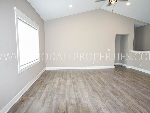 3rd image of 16772 Wilden Dr