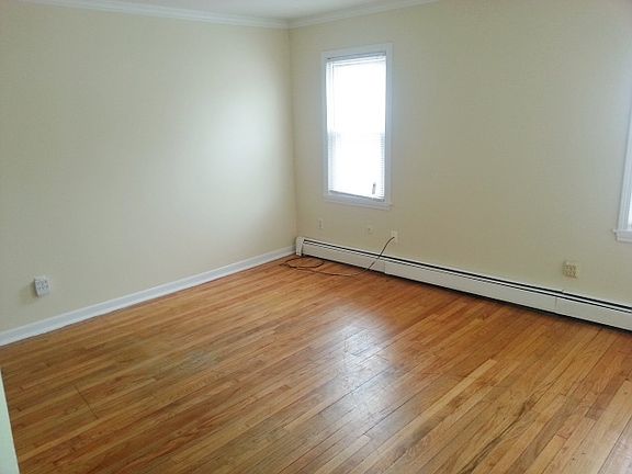 3rd image of 26525 Hollywood St