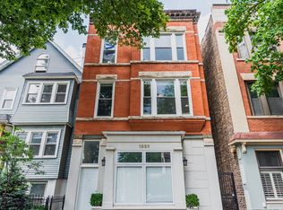 1026 W Roscoe St #2, Chicago, IL 60657