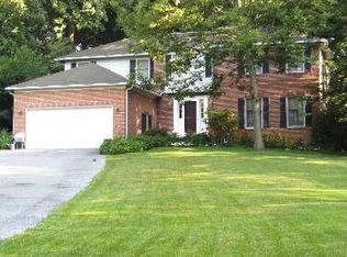 15 Ridon Dr, Hockessin, DE 19707