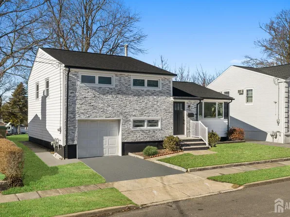 37 Albert Dr, Parlin, NJ 08859