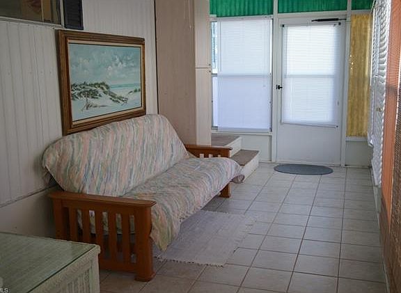 5th image of 414 Papaya St #17