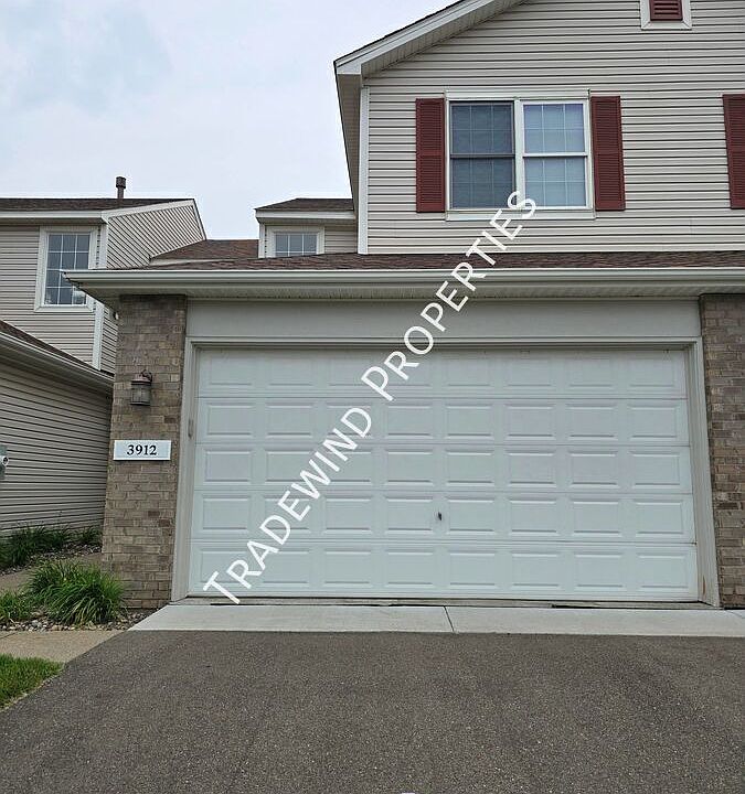 1st image of 3912 Everest Ln N