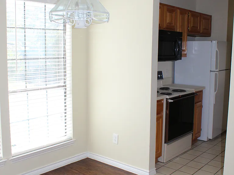3001 Cedar St #114 — Photo 5
