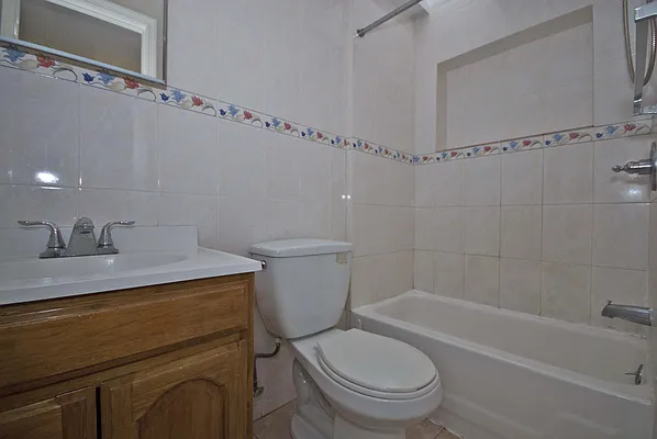 Rented by New York Dwellings LLC | media 20