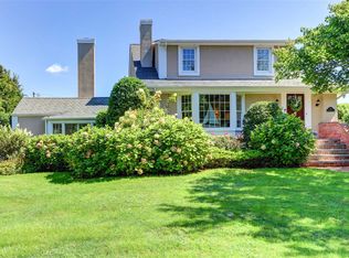 52 S Windsor Ave, Brightwaters, NY