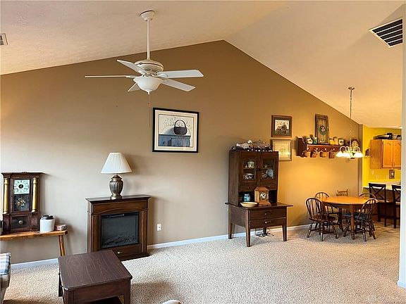 4th image of 5033 Twin Lakes Cir