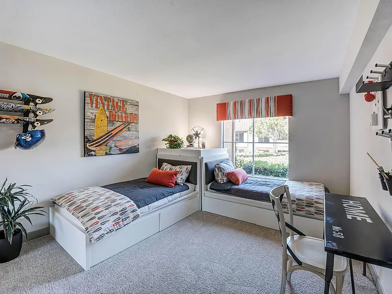 Sycamore Canyon Apartments — Photo 22