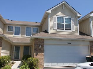 1533 S Candlestick Way, Waukegan, IL 60085