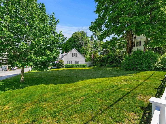 3rd image of 5 Fairfield Ave
