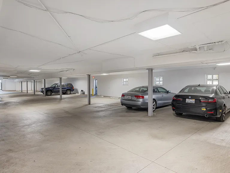 1216 N La Cienega Blvd #A2 — Photo 11