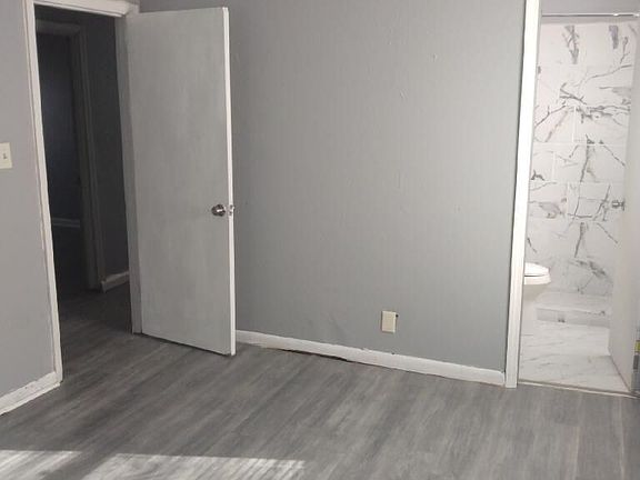 3rd image of 2582 Echols Pl