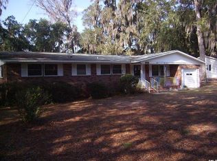 708 Center Dr E, Beaufort, SC 29902