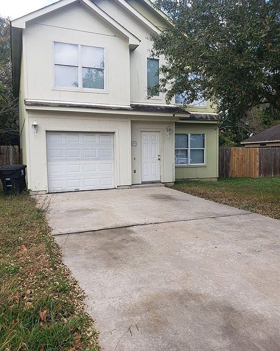 1st image of 15118 Lance Cir
