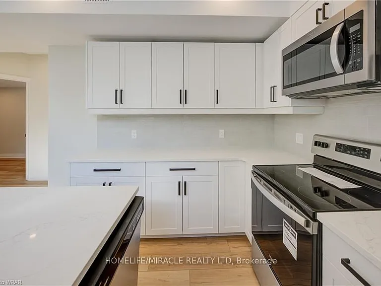 160 Weber St W #2 — Photo 6