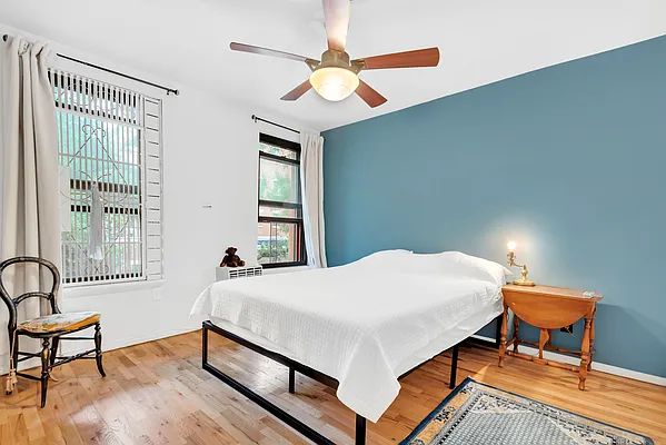 Sold by Bond New York | media 6