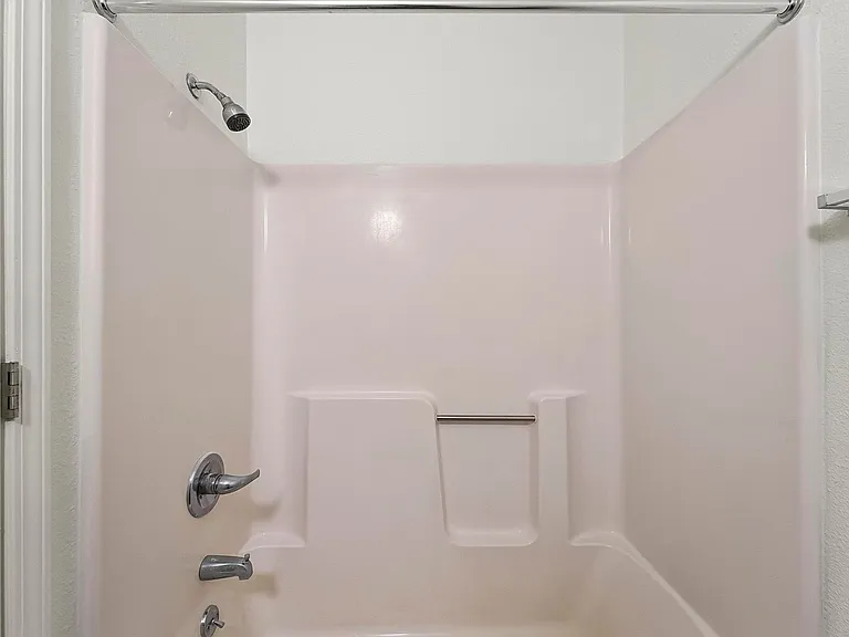 Metro Apartments At Bethalto — Photo 28