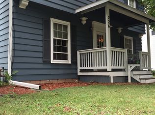 226 W Seymour St, Appleton, WI 54915