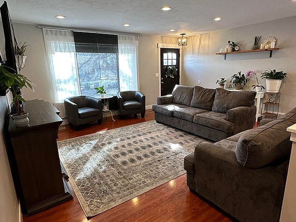 Family Room_02052024