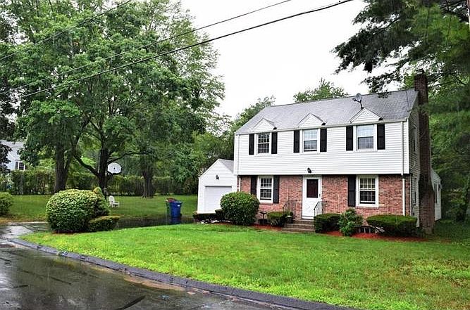 2nd image of 78 Giddings Ave