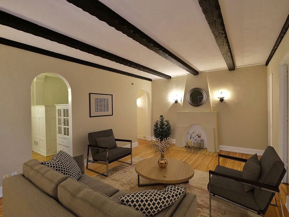 Welcome to Central Lakes of Uptown, where modern design meets cozy comfort. Enjoy spacious living areas with stylish beams and inviting decor. Your perfect home awaitsexplore our exceptional amenities and schedule a tour today!