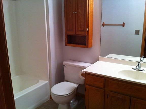 5th image of 13485 60th Pl N Unit 9