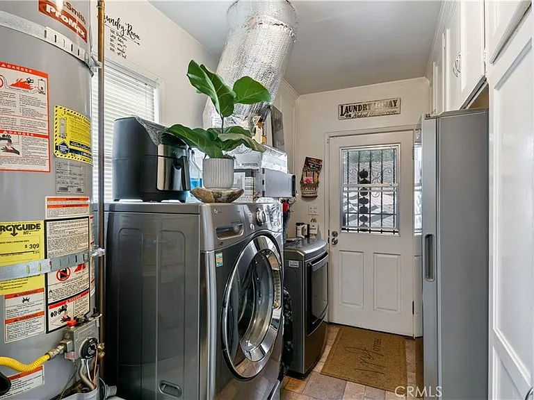 3907 Edgehill Dr — Photo 21