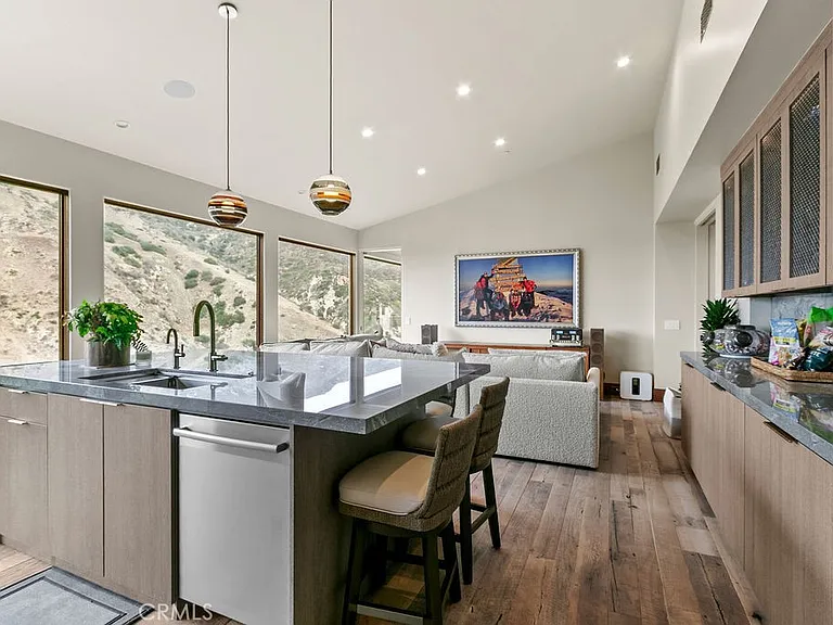 345 Emerald Bay — Photo 44