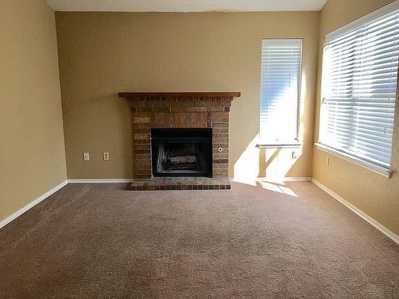 2nd image of 6701 NW 124th St