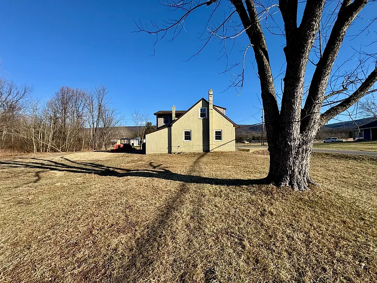 21624 Mount Aetna Rd — Photo 3