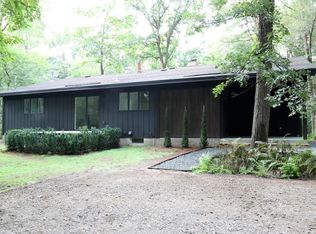 863 Tanglewood Dr, Shoreview, MN 55126