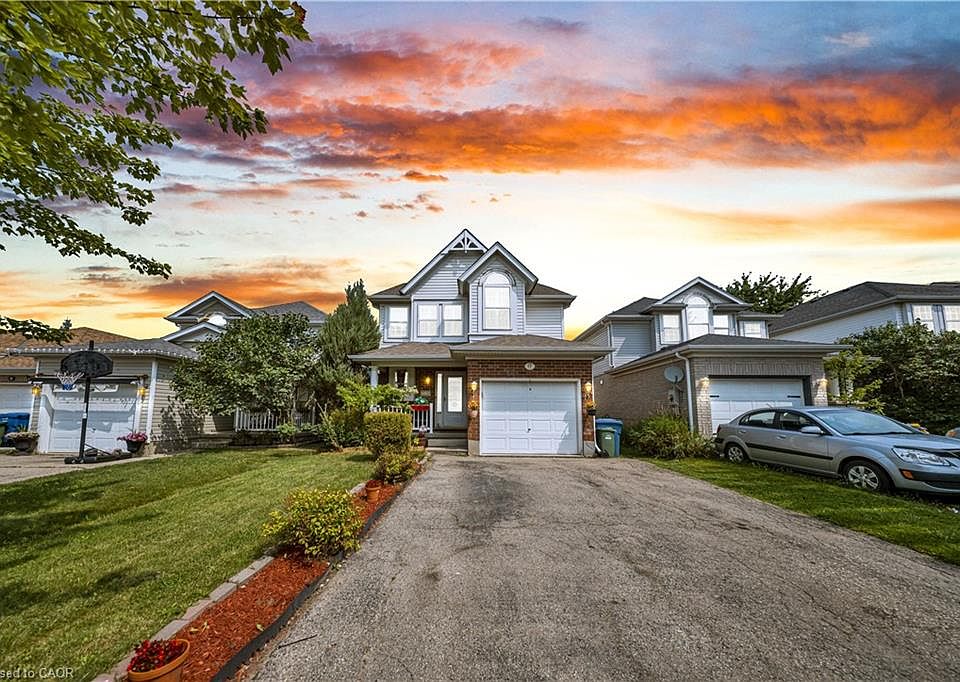 1st image of 17 Buckthorn Cres
