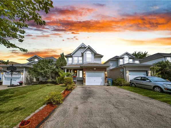 17 Buckthorn Cres, Guelph, ON N1E 7C3
