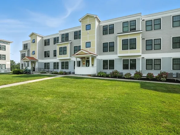 216 Water St #B204, Plymouth, MA 02360