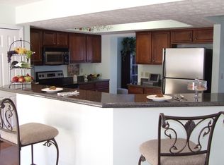 4041 Great Star Ct, Jeannette, PA 15644