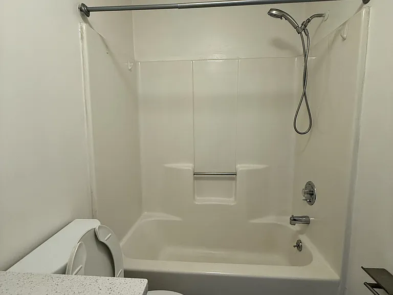 75 Evergreene — Photo 11