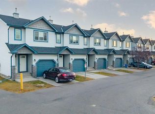 620 N Luxstone Lndg SW #602, Airdrie, AB T4B 0B5