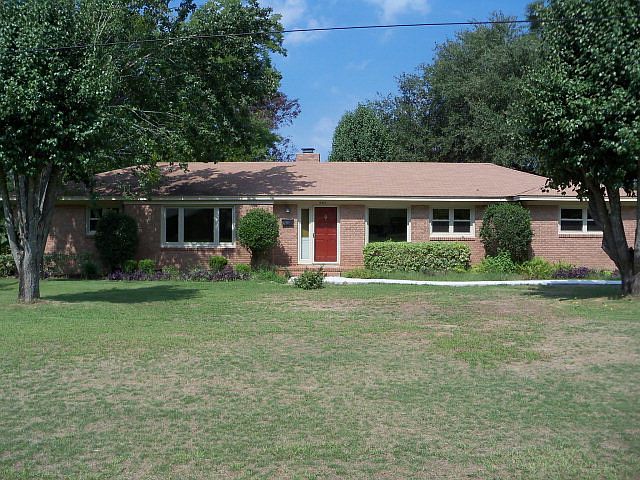 1st image of 504 S Newcombe Ave