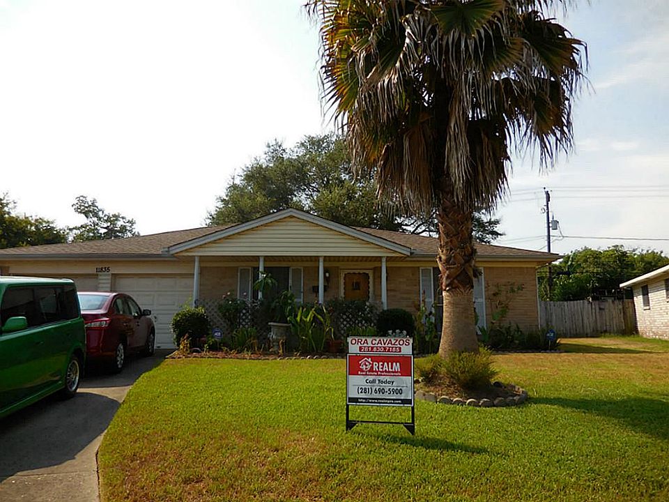 1st image of 11835 S Evelyn Cir