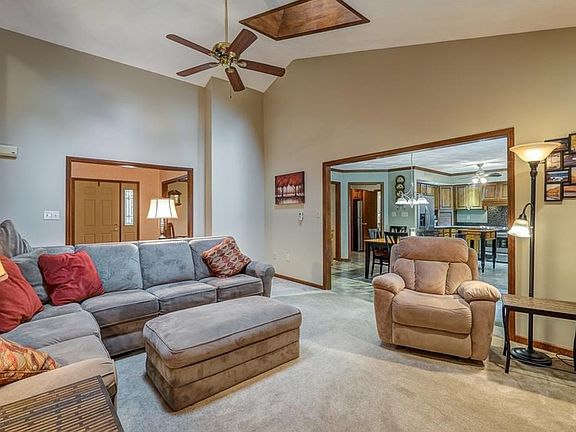4th image of 3844 Westwind Dr