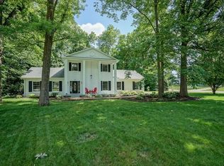 42 Twinshore Ct, Carmel, IN 46033