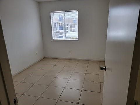 3rd image of 12638 Ashford Meadow Dr APT B