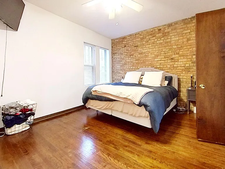 1307-17 W. Addison — Photo 34