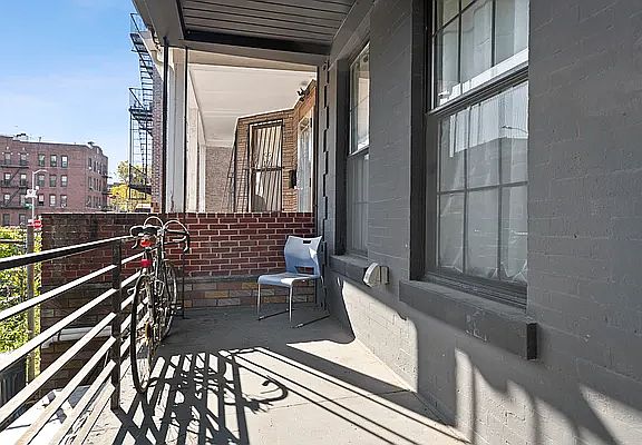 2nd image of 370 E 32nd St