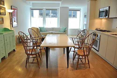 90 William St #9D Photo 1
