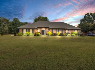 121 Twin Lakes Dr, Moore, SC 29369