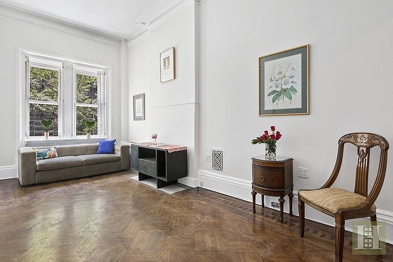 1st image of 123 W 78th St APT 1