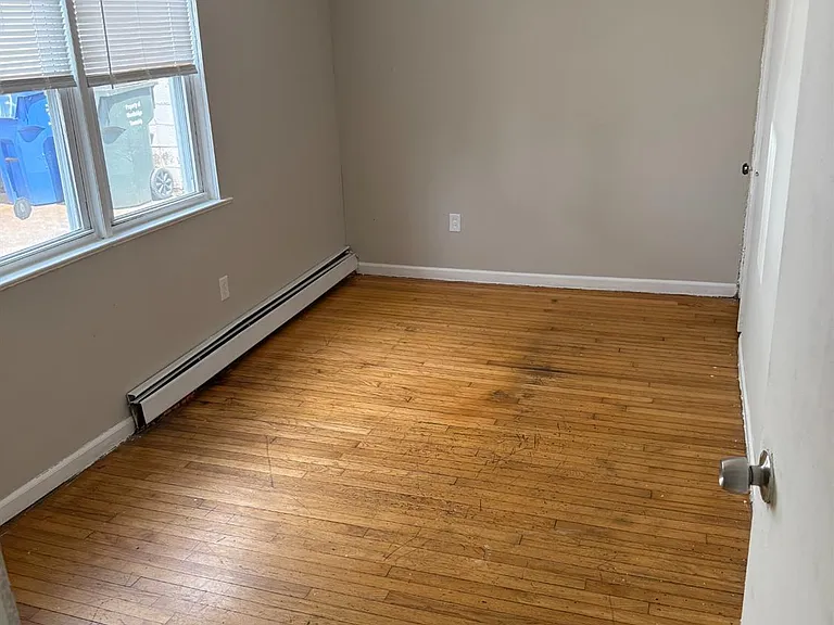 205 Benjamin Ave #B — Photo 6