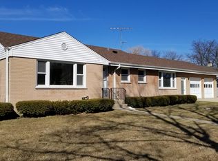 916 E Prairie Ave, Des Plaines, IL